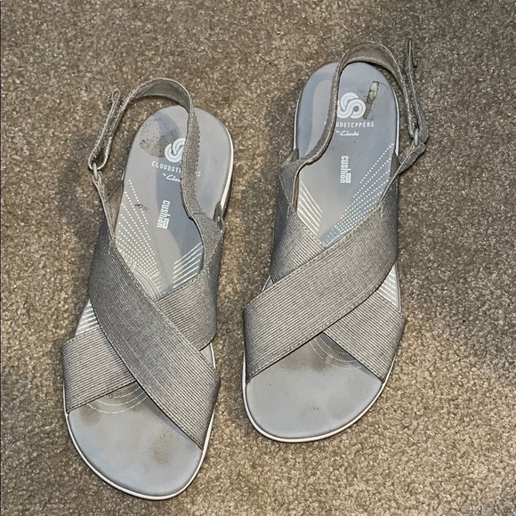 Clarks Women's Gray Sandals Size 8 - Picture 4 of 10